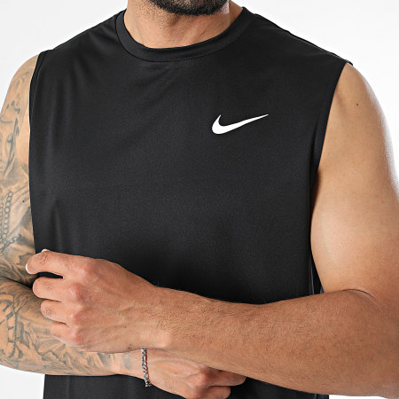 Nike - Débardeur Nessa 585 Noir