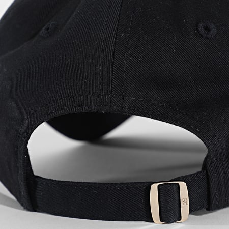 Tommy Hilfiger - Casquette Femme Elevated Chic 7631 Noir Doré