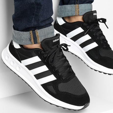 Adidas Sportswear - Baskets Run 84 IH8613 Core Black Footwear Carbon