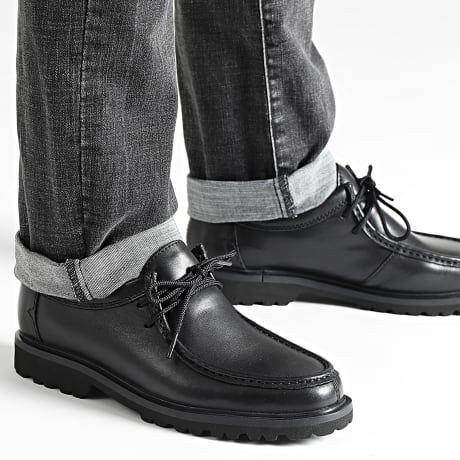 Clarks - Berwick Seam Black Leather Shoes