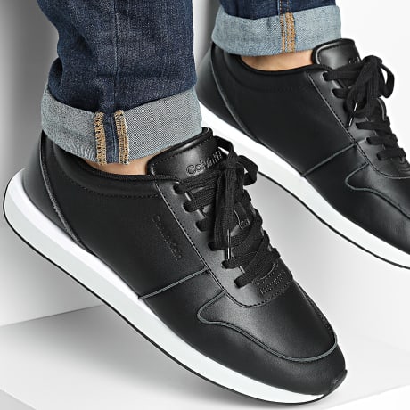 Calvin Klein - Sneakers Retro Runner Lace Up Leather Pinch 1455 Zwart Oester Wit