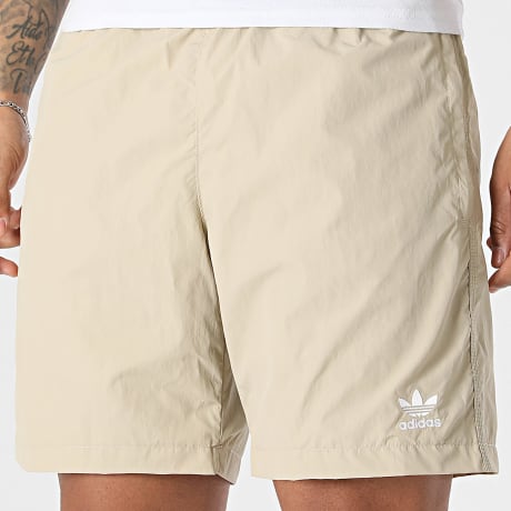 Adidas Originals - Short Jogging Essential KE1188 Beige