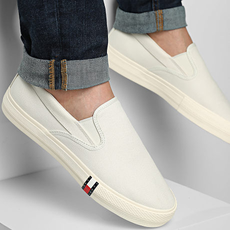 Tommy Jeans - Chaussures Archive Vulc Y2K Slip On 1675 Ivory