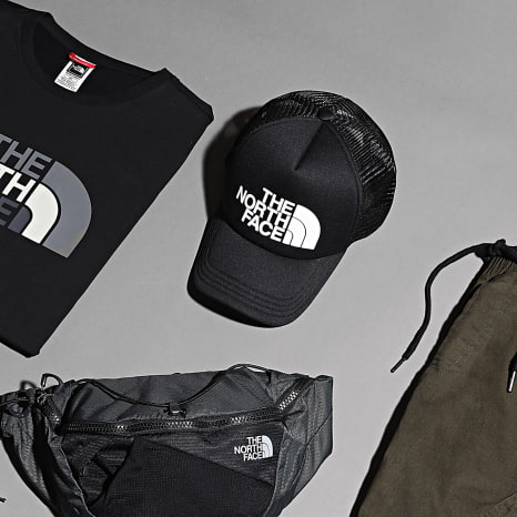 The North Face - 3FM3 Logo Trucker Cap Negro Blanco