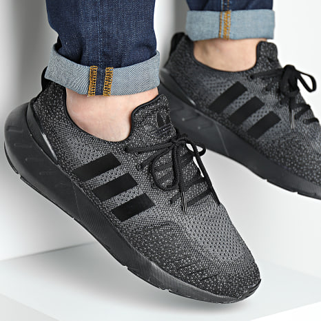 Adidas Originals - Baskets Swift Run 22 GZ3500 Core Black Grey Five