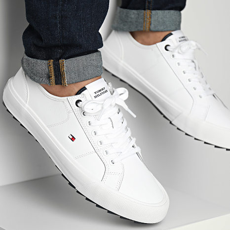 Tommy Hilfiger - Baskets Core Vulcan Cleated Leather 4821 White