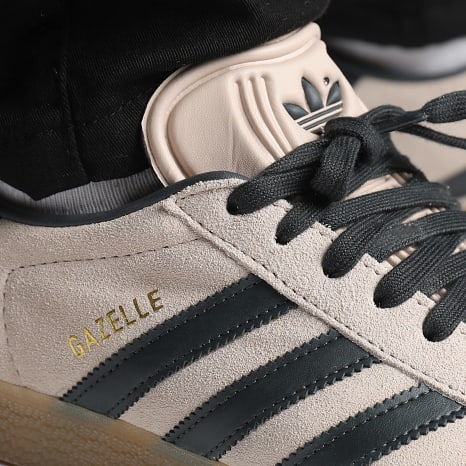 Adidas Originals - Baskets Gazelle IG6199 Wonder Taupe Night Indigo Gum3