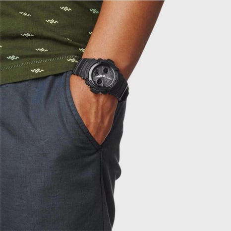 G-Shock - Montre G-Shock AWG-M100B-1AER Noir