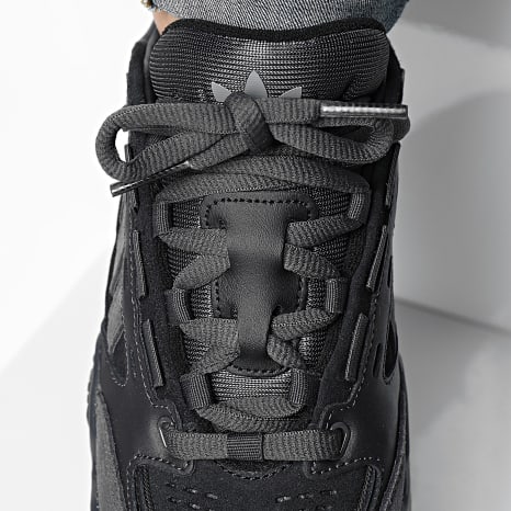 Adidas Originals - Sneakers ADI2000 GX4634 Core Black Utility
