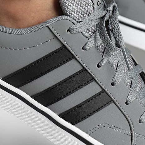 Adidas Sportswear - Baskets Lifestyle 3 Stripes Grey Black