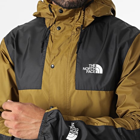 The North Face - Mountain A5IG3 Cortavientos con Capucha Verde Caqui