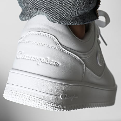 Champion - RD18 Low S21905 Triple White sneakers - Ryses