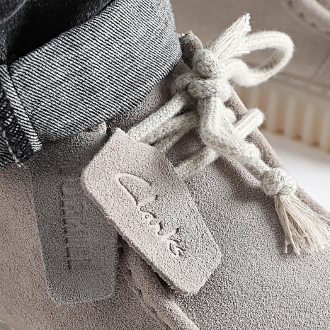 Clarks - Chaussures Torhill Hi Light Grey Suede