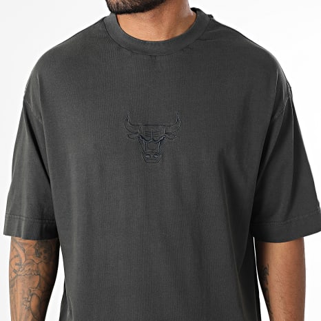 New Era - Oversized T-shirt Large NBA Washed Box Chicago Bulls 60667860 Zwart New Era - Oversized T-shirt Large NBA Washed Box Chicago Bulls 60667860 Zwart