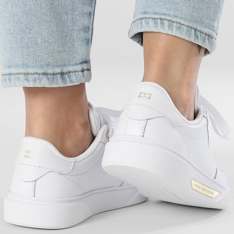 Tommy Hilfiger - Zapatillas mujer Essential Chic Court 8682 Blanco