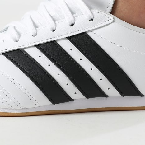 Adidas Originals - Vrouwen Taekwondo Kant J JR6806 Schoeisel Wit Kern Zwart Gum 3 Sneakers