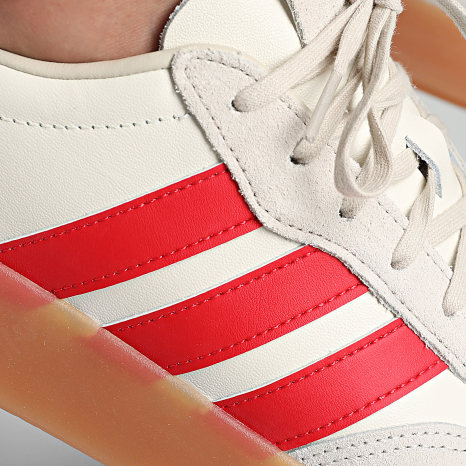 Adidas Sportswear - Baskets Barreda Decode Lux JR1231 Off White Better Scarlet Aluminium