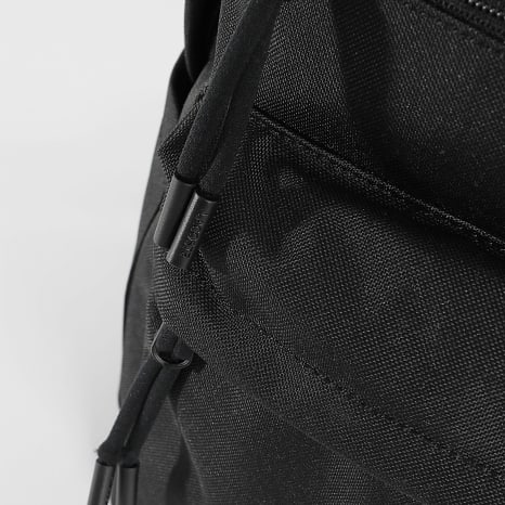 Lacoste - Zaino con logo coccodrillo ricamato nero