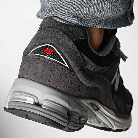 New Balance - Trainers 2002R U2002RA Zwart Cement