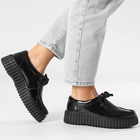 Clarks - Chaussures Femme Torhill Bee Black Patent