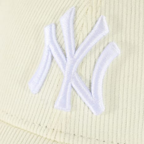 New Era - Casquette Velours Côtelé 9Forty NY Yankees 70957091 Ecru
