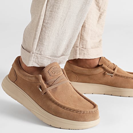 Hey Dude - Wally Comf Loafers Tabak Bruin Irish Cream Hey Dude - Wally Comf Loafers Tabak Bruin Irish Cream