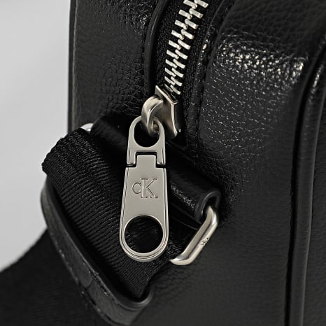 Calvin Klein - Sac A Main Femme Cargo Camera Bag 129G Noir