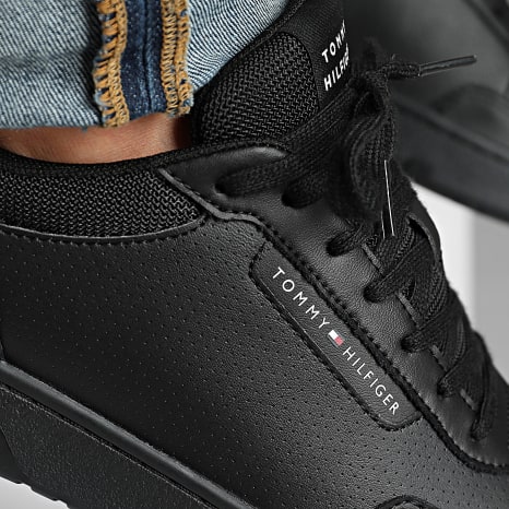 Tommy Hilfiger - Baskets Core Leather 5629 Black