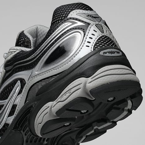 Saucony - Baskets Progrid Omni 9 Black Silver