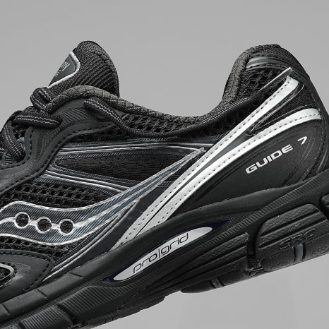 Saucony - Baskets Progrid Guide 7 Black Silver