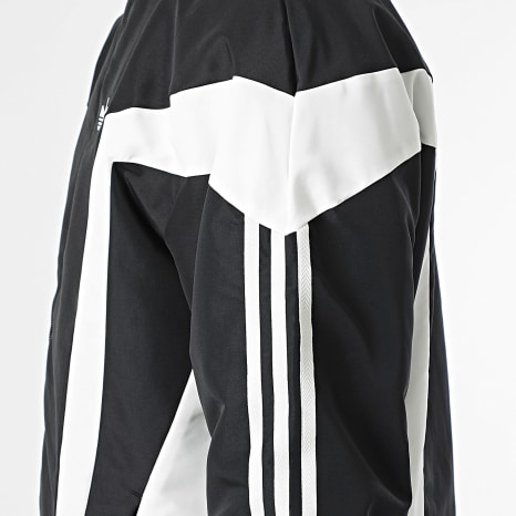 Adidas Originals - Zipped Windbreaker with Stripes JZ6965 Black