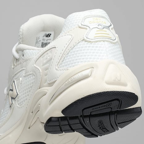 New Balance - Baskets 725 ML725CH White Beige