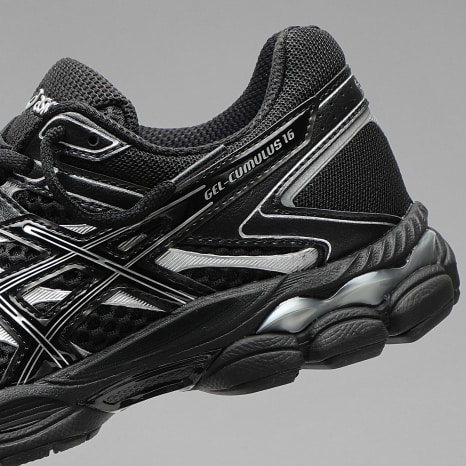 Asics - Sapatilhas Gel Cumulus 16 1203A733 Preto