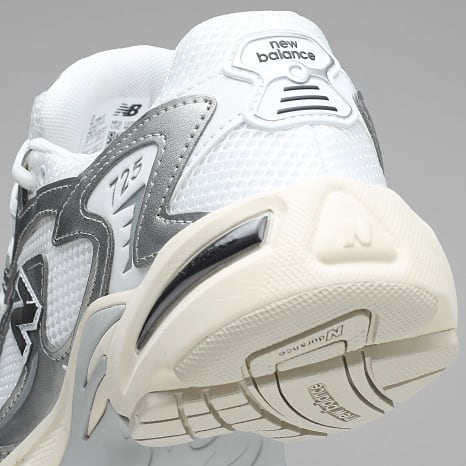 New Balance - Baskets 725 ML725CG White