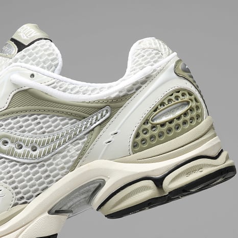 Saucony - Baskets Progrid Triumph 4 White Onyx Elm