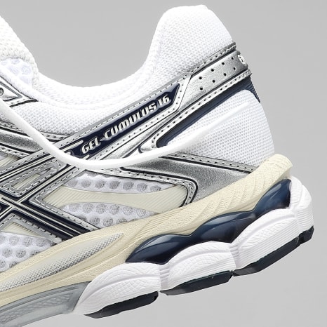 Asics - Baskets Gel Cumulus 16 1203A733 White Midnight