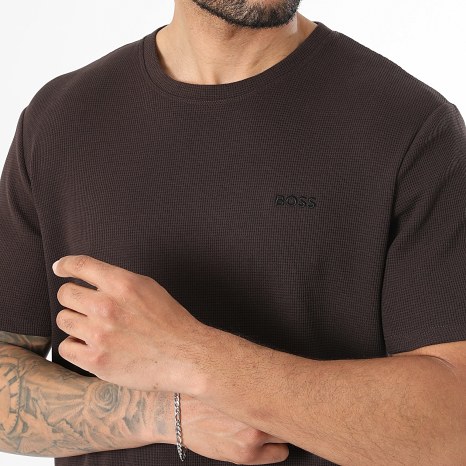 BOSS - Ensemble Tee Shirt Et Short Jogging Waffle 50535891 50535884 Marron Foncé
