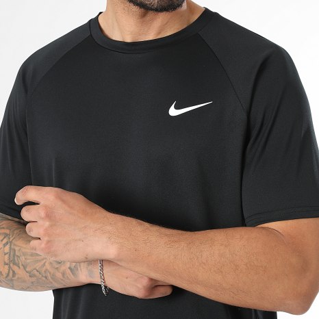 Nike - Ensemble Tee Shirt Et Short De Bain Nessa 586 560 Noir