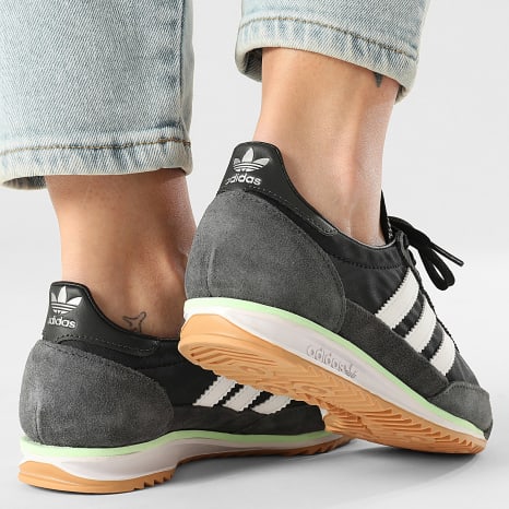 Adidas Originals - Baskets Femme SL 72 OG JH7390 Core Black Footwear White Carbon