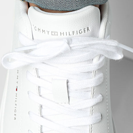 Tommy Hilfiger - Baskets Court Leather Detail Essential 5367 White Universal Grey
