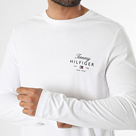 Tommy Hilfiger - Tee Shirt Manches Longues Regular Fit Script Stack 3225 Blanc