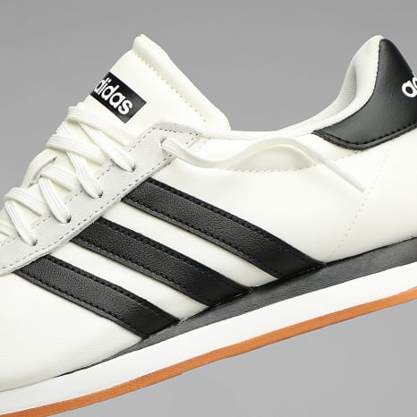 Adidas Sportswear - Baskets Runvista KJ7201 Core White Core Black Gum 10