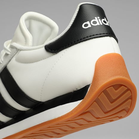 Adidas Sportswear - Baskets Runvista KJ7201 Core White Core Black Gum 10