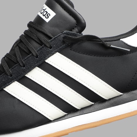 Adidas Sportswear - Baskets Runvista KJ7202 Core Black Core White Gum 3