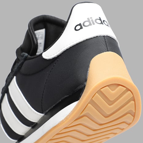Adidas Sportswear - Baskets Runvista KJ7202 Core Black Core White Gum 3