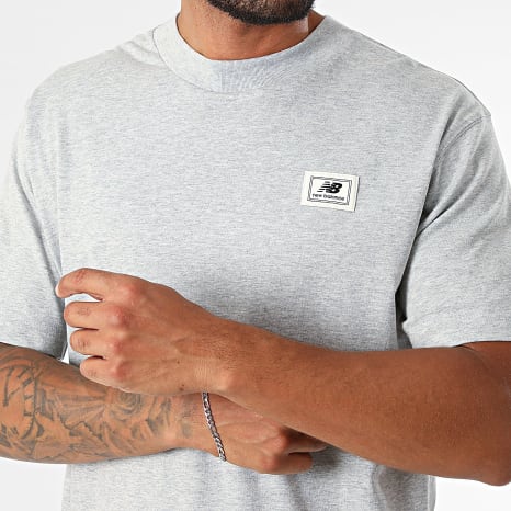 New Balance - Tee Shirt Woven Label MT53928 Gris Chiné