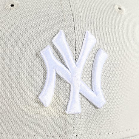 New Era - Casquette Fitted MLB Basic Patch 59Fifty NY New York Yankees 60424308 Beige