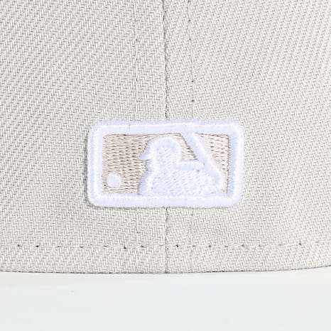 New Era - Casquette Fitted MLB Basic Patch 59Fifty NY New York Yankees 60424308 Beige