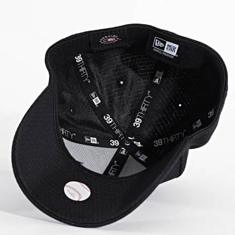 New Era - Casquette Fitted Stretch Mesh 39Thirty NY New York Yankees 60915824 Noir