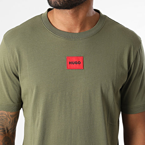 HUGO - Tee Shirt Diragolino 212 50447978 Vert Kaki